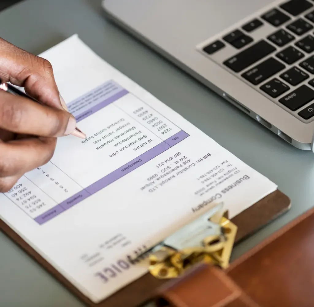 sales invoice recording Dubai